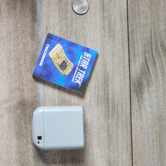 Star Trek Next Generation Tricorder NWT - Picture 4 of 10